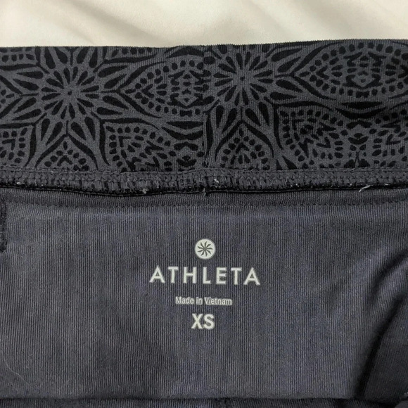 Athleta Printed Bare To Run Knicker, Color Asphalt Starfruit Size XS - Picture 15 of 15